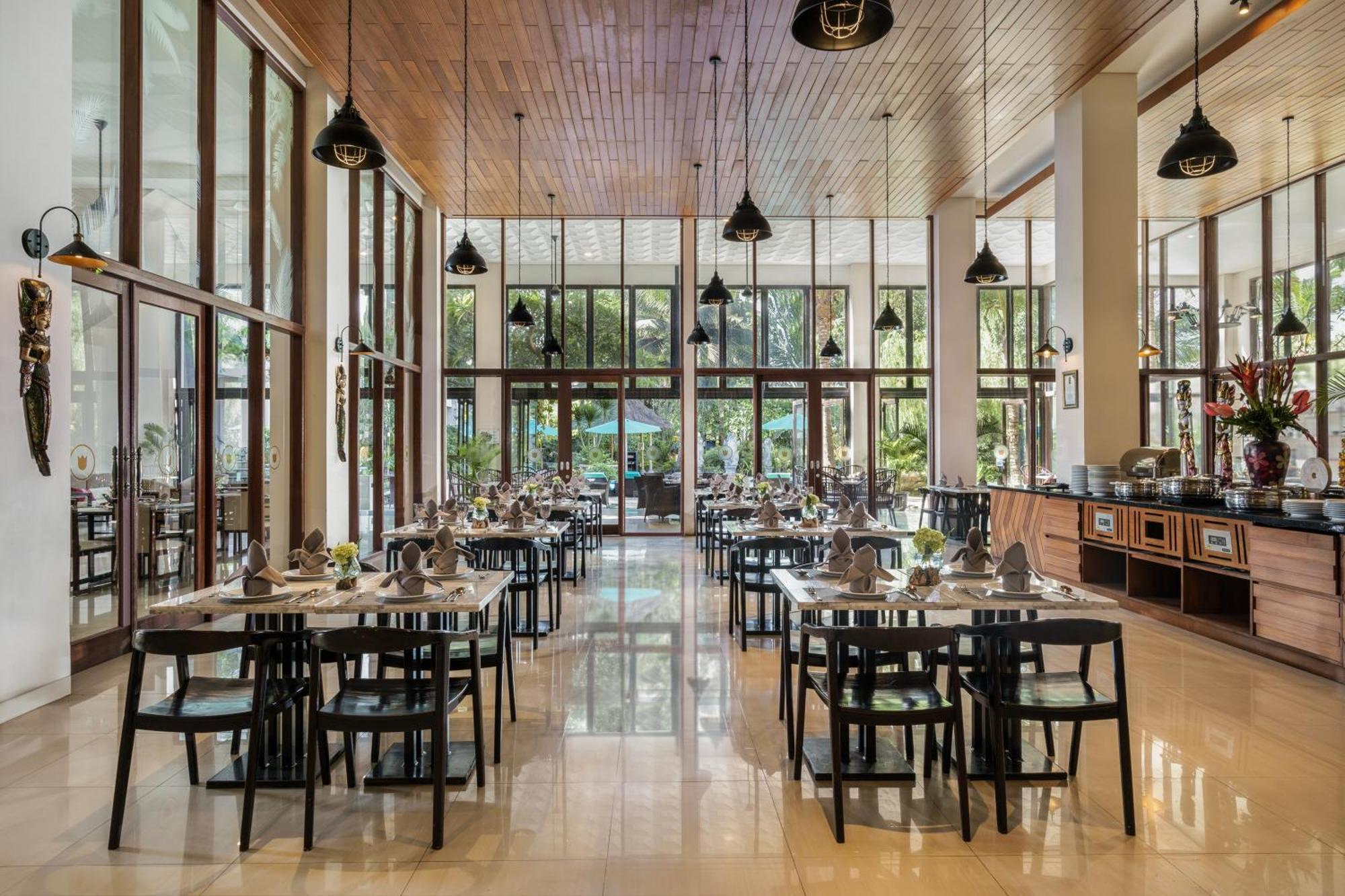 Resort Royal Tulip Springhill 5*