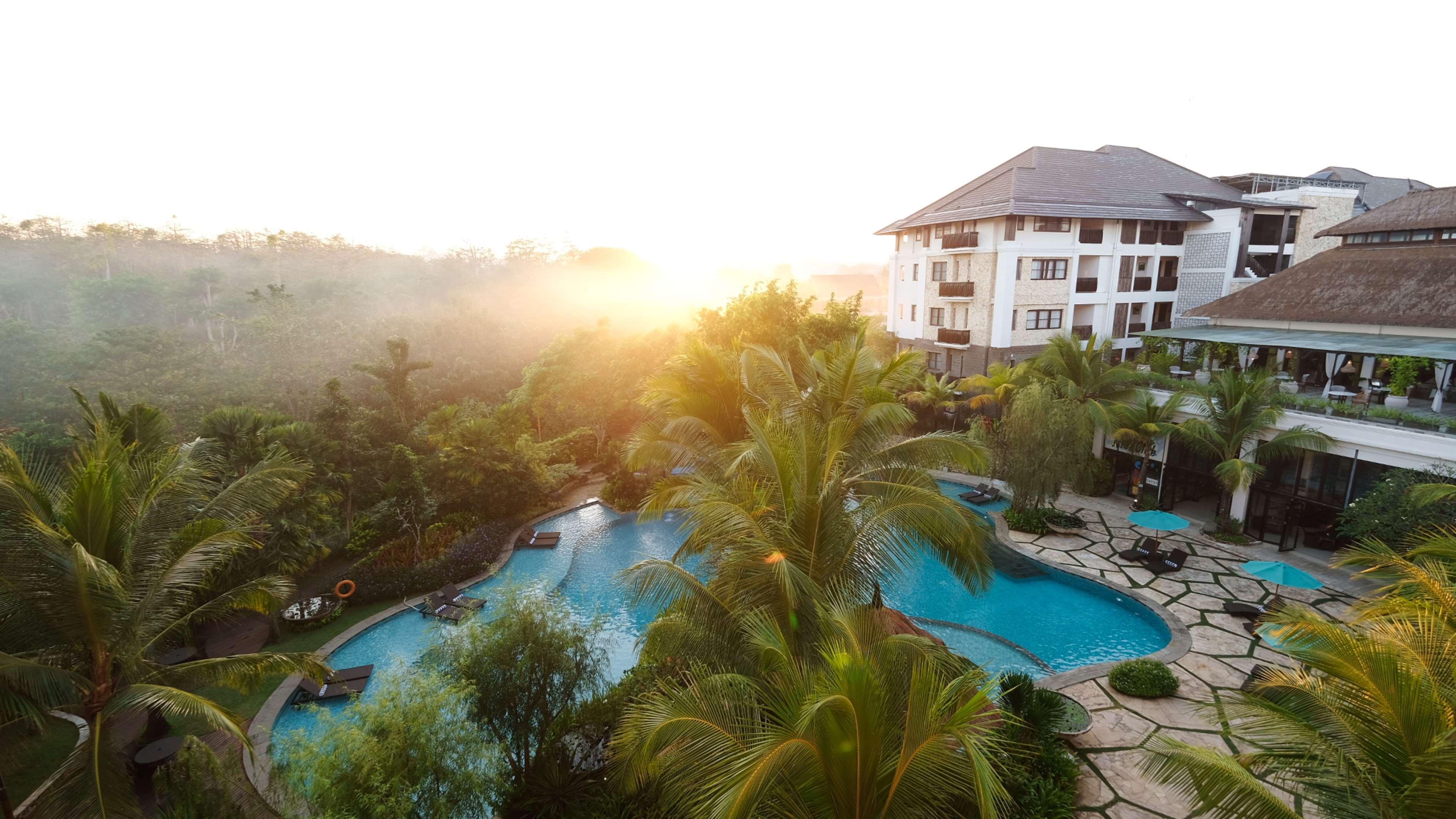 Resort Royal Tulip Springhill 5*